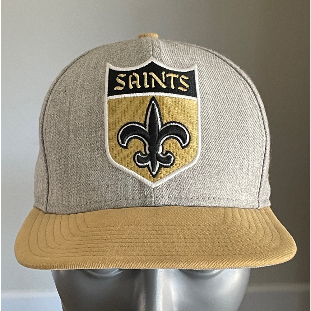 New Era New Orleans Saints hat in nice denim like colors. In very good condition